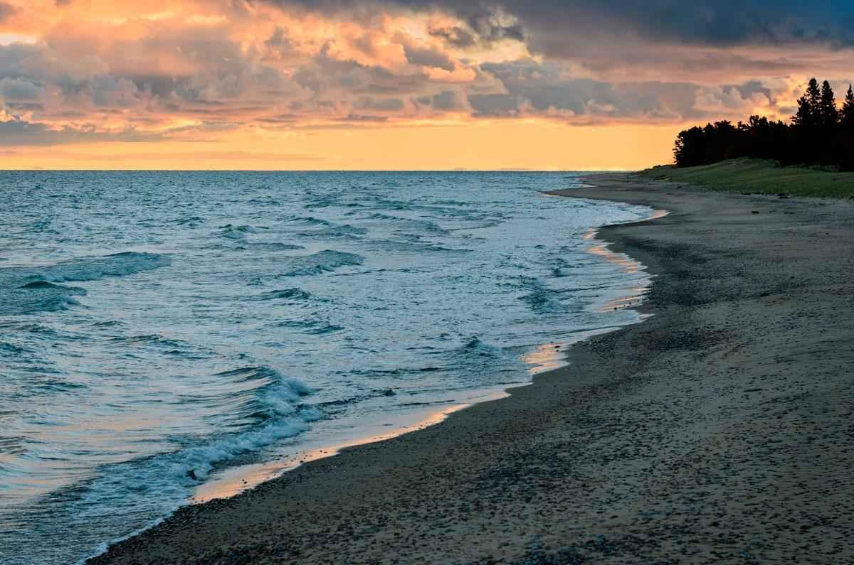 Чем море отличается от озера? Какая разница между этими водоемами?